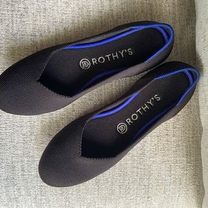 Black Rothy’s flats. Women’s 8